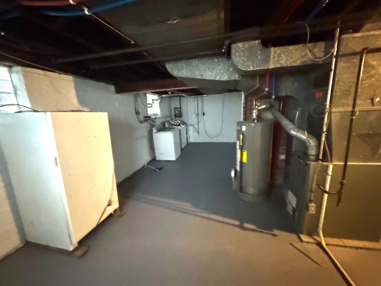 Building Photo - 19901 Naumann Ave