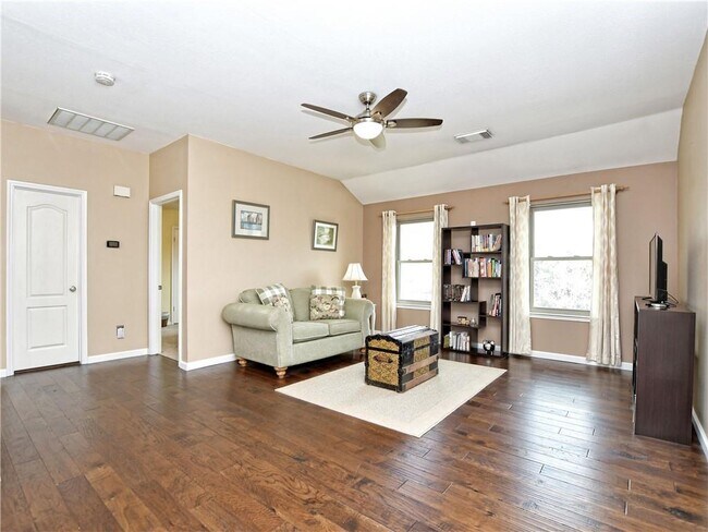 Building Photo - 4516 Moose Dr