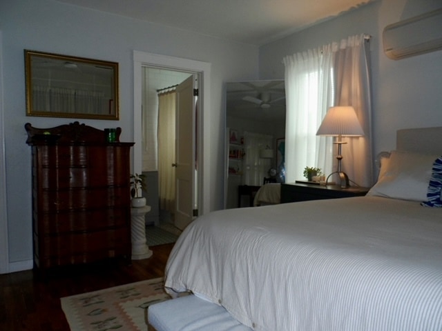 Building Photo - 627 Lovera Blvd