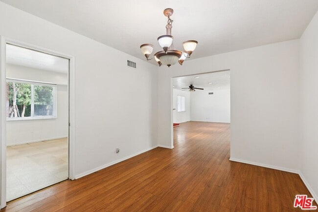 Building Photo - 6727 Orion Ave