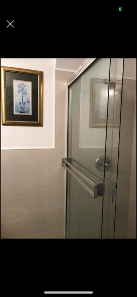 Building Photo - 101 Urbano Dr