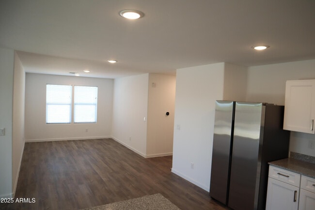 Building Photo - 1267 W Flowstone Trl