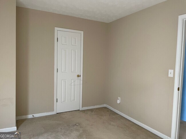 Building Photo - 6190 Glacier Run