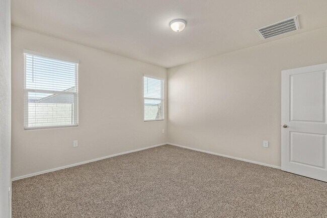 Building Photo - 3905 S 244th Dr