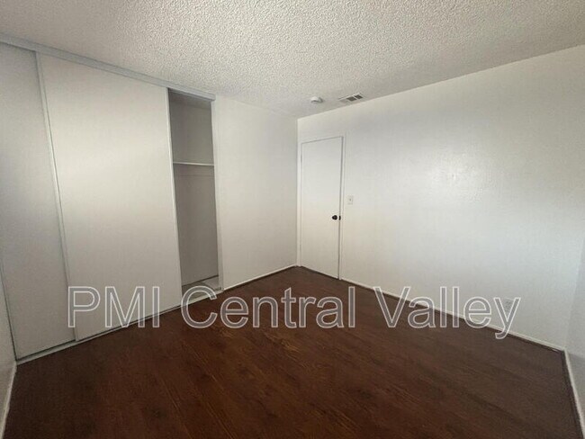 Building Photo - 1451 Denver Ave