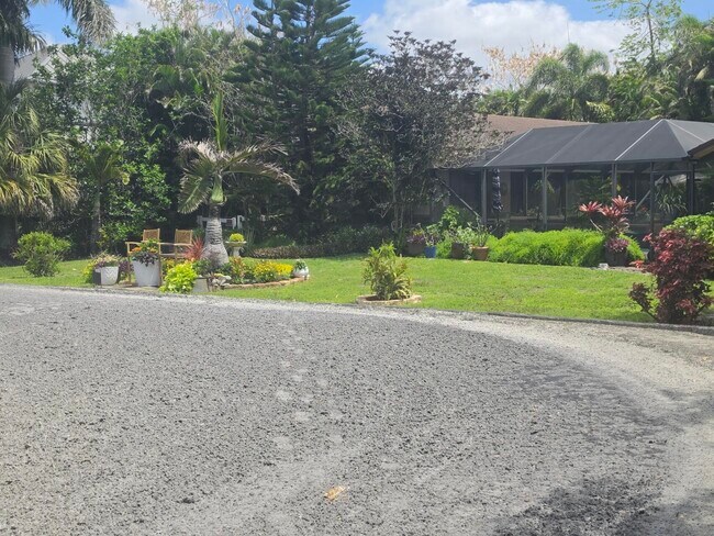 Building Photo - 14127 Equestrian Way