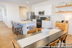 Building Photo - 4223 Lake Ritter St
