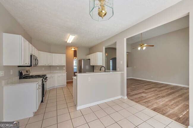 Building Photo - 38 Rockport Dr