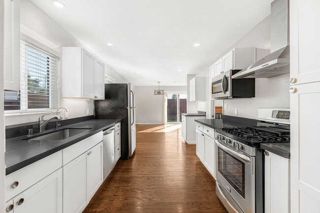 Building Photo - Spacious 4BR/3BA Home in Top-Rated School District!