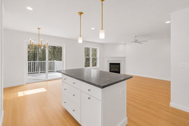 Building Photo - 51 Blacksmith Dr