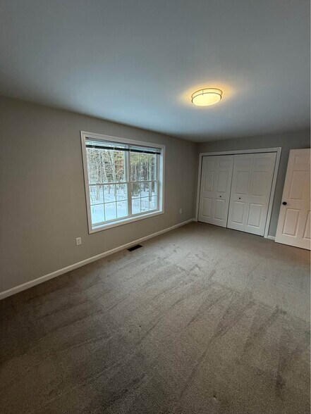 Building Photo - 86 Reservoir Dr