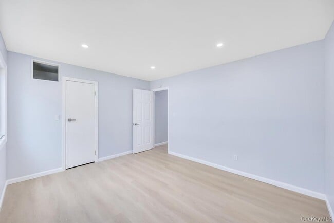 Building Photo - 207 August Rd