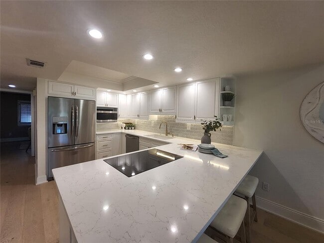 Building Photo - 1355 Pinellas Bayway S