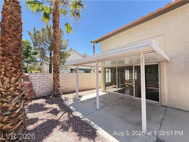 Building Photo - Beautiful Home with Private Balcony, Fireplace & Granite Kitchen