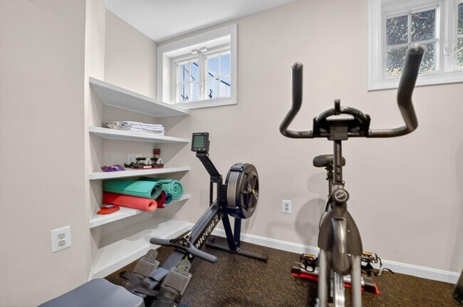 Building Photo - 5115 Cape Cod Ct