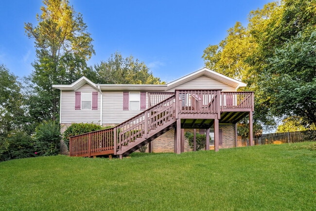 Building Photo - 108 Spring Glade Cir