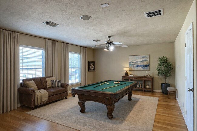 Building Photo - 11827 Edenstone Dr