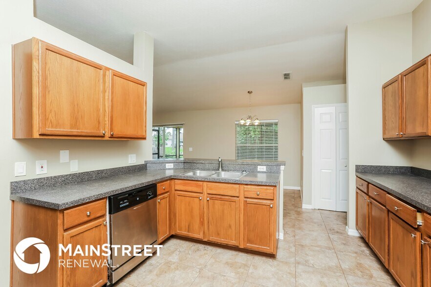 Building Photo - 3131 Branchville Dr