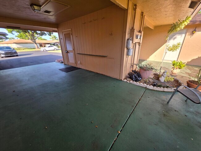 Building Photo - 718 Whippoorwill Ln
