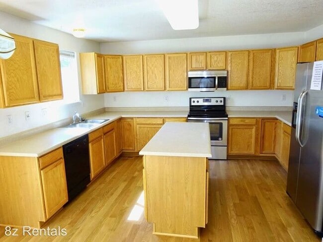 Building Photo - NOW AVAILABLE. Beautiful Arvada 3 Bed, 3 ba, 2-Story with 2 Car Garage