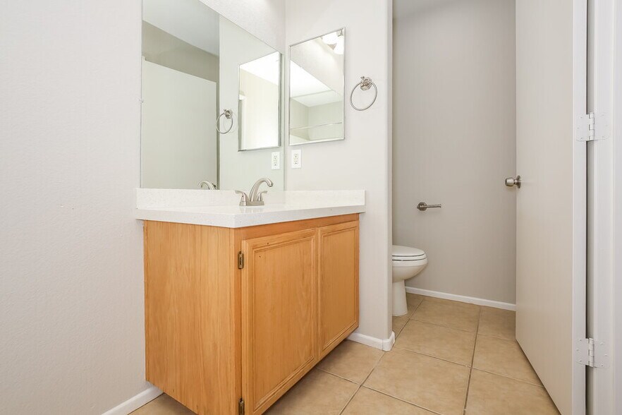 Building Photo - 5016 Charlo Dr