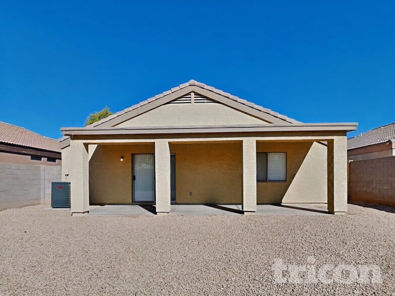 Building Photo - 12429 W Larkspur Rd
