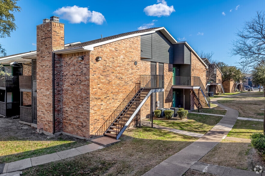 Building Photo - Oakline Apartments