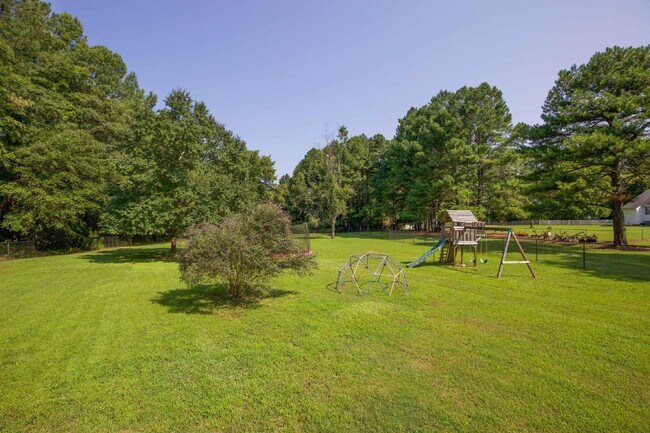 Building Photo - Charming 3-Bed, 2-Bath Home in Pittsboro's Serene Olde Farm Neighborhood! ?????