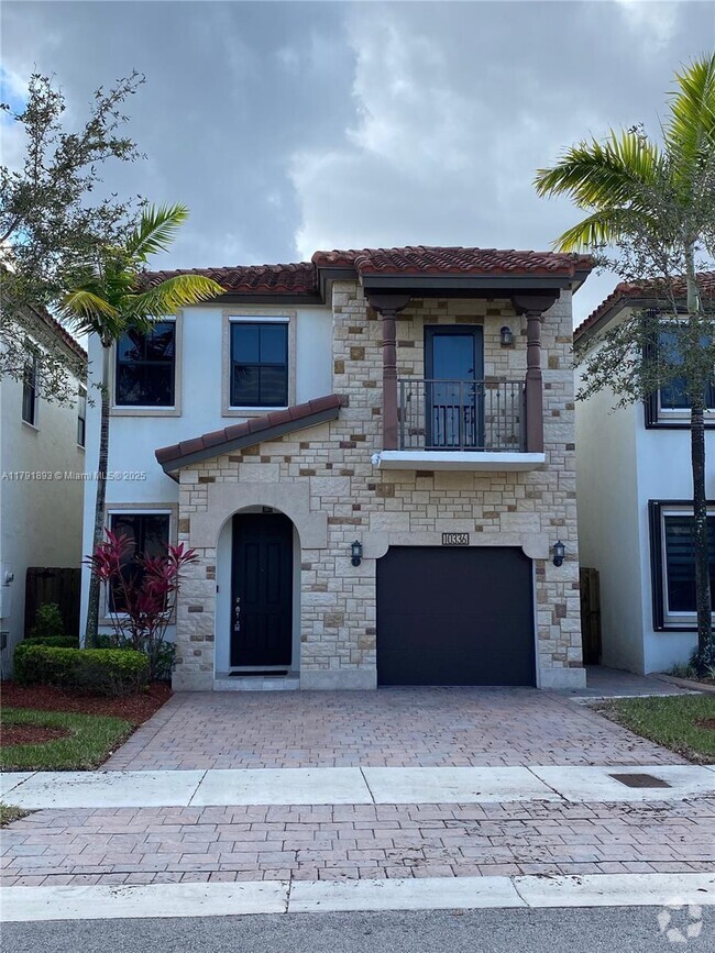 Building Photo - 10336 NW 70th Terrace