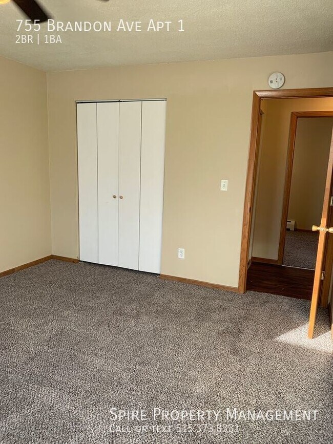 Building Photo - Hiawatha 2 bedroom 1 bath