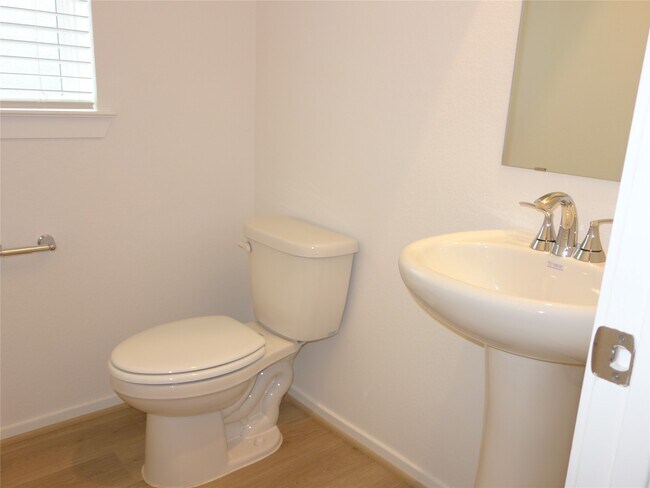 Building Photo - 620 Sand Dollar Dr