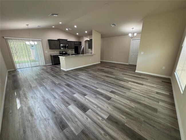 Building Photo - 6344 N Matheson Dr