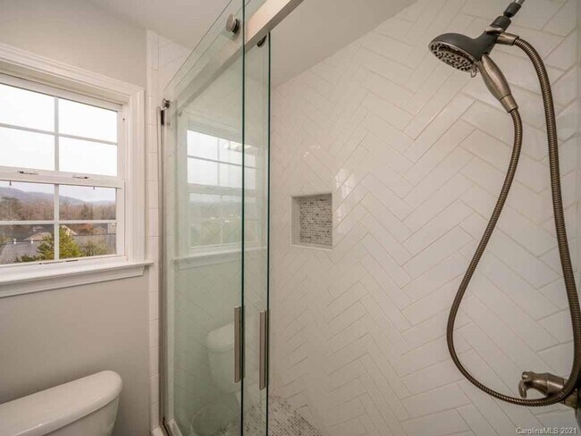 Building Photo - 47 Stone River Dr