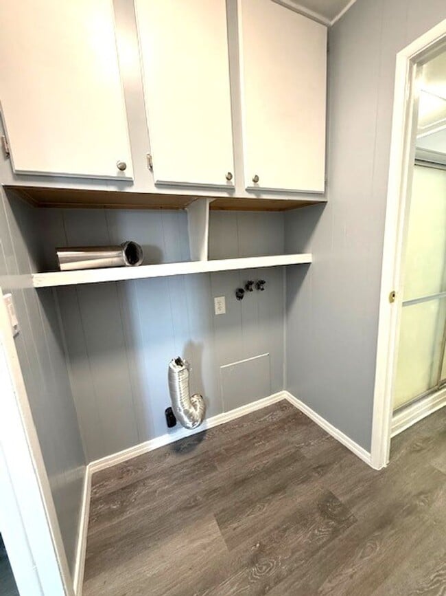 Building Photo - 3 Bedroom 2 Bath Dayton OR