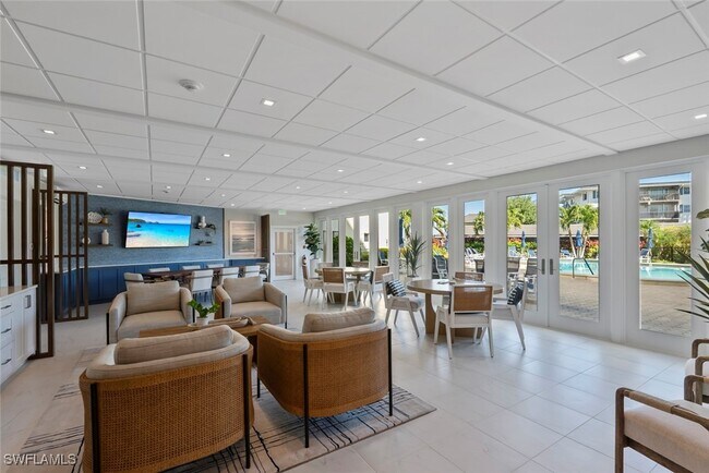 Building Photo - 3420 Gulf Shore Blvd N