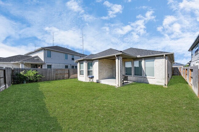 Building Photo - 21111 Vancherry Dr