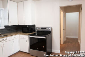 Building Photo - 4618 Neer Ave