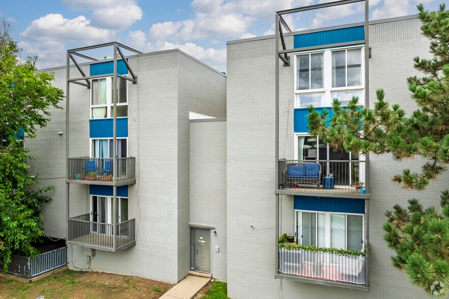Building Photo - Tradewind Apartments