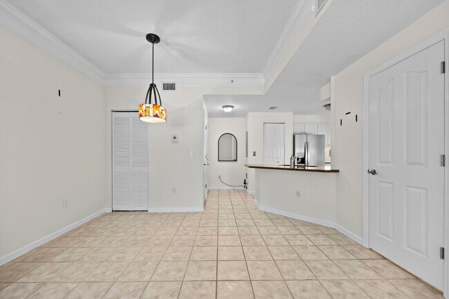 Building Photo - 245 Murcia Dr