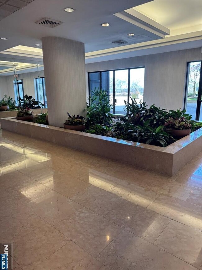 Building Photo - 200 Winston Dr