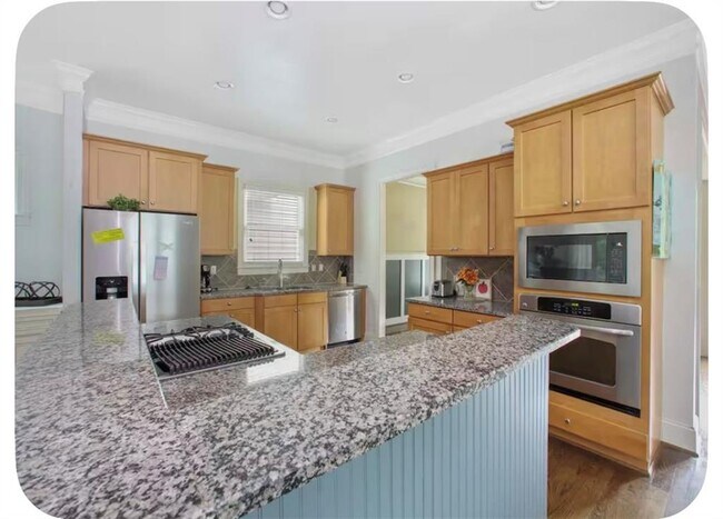 Building Photo - 1030 Whitfield Ct