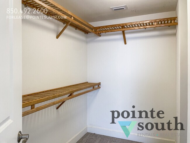 Building Photo - Waterfront 2B/2BA Condo at Galia!