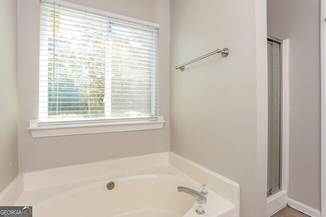 Building Photo - 2747 Wilding Green Ln