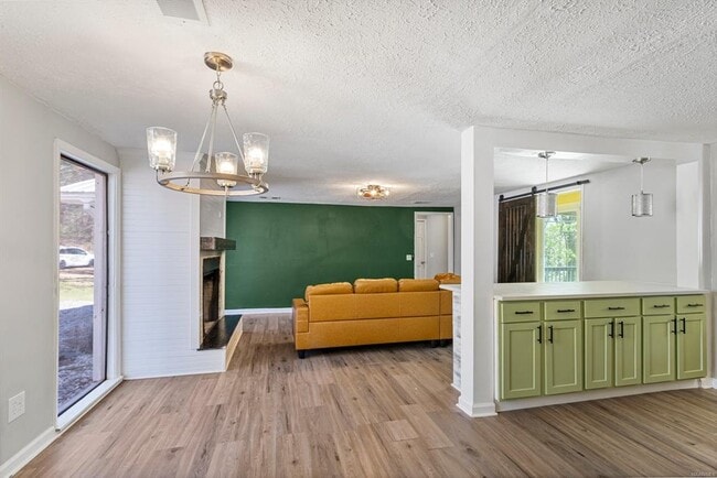 Building Photo - 1216 Old Rdg Rd E