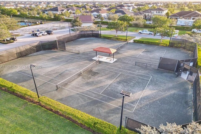 Building Photo - 19594 Broad Shore Walk