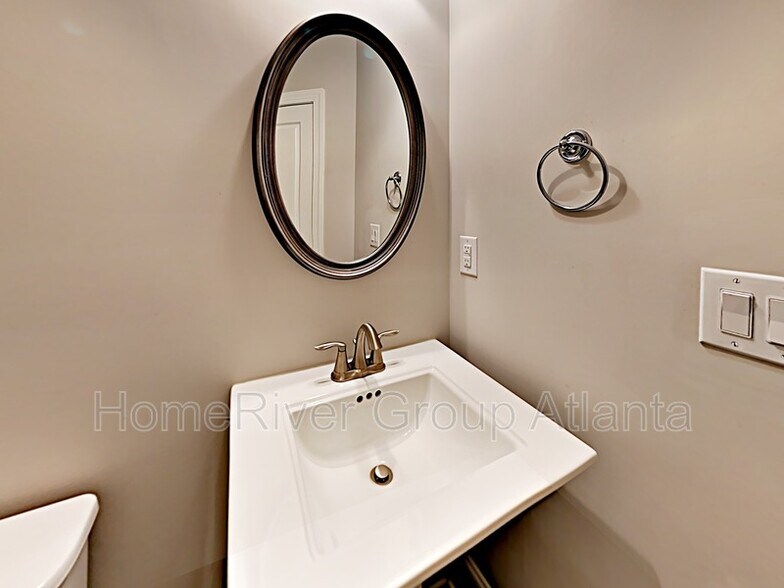 Building Photo - 2342 Willington Shoals Pl