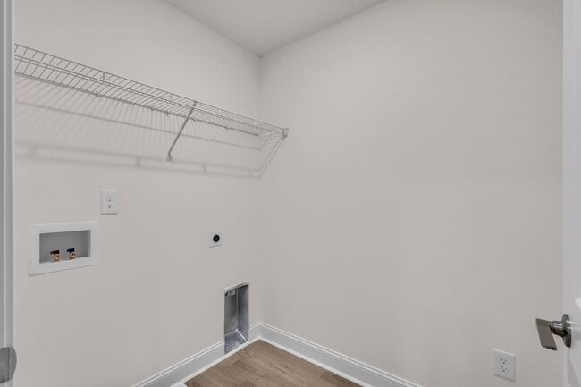 Building Photo - 1718 Lateglow Wy