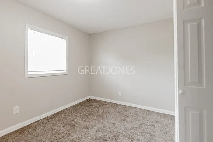 Building Photo - 1307 Nichol Ave