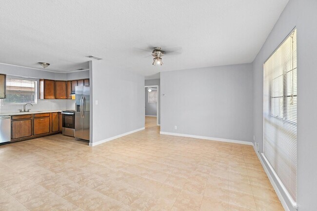 Building Photo - 2712 St Edwards Cir