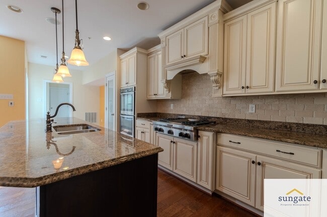 Building Photo - 11227 Terrace Ln